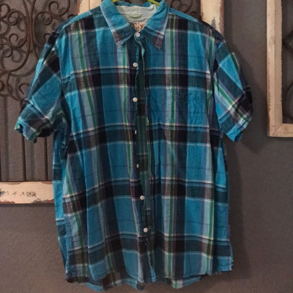 Men’s short sleeve dress shirt